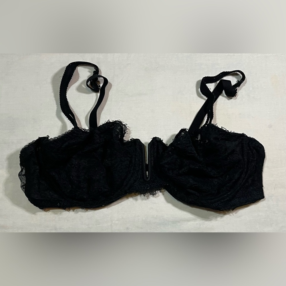 Auden Black Lace Underwire Bra with Sheer Trim